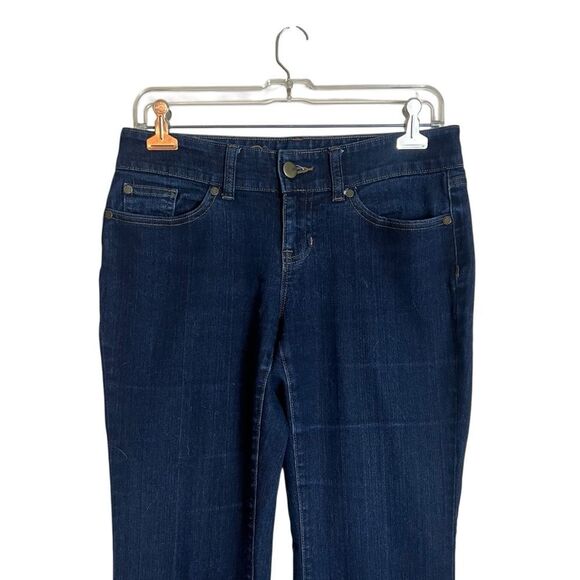 Gap dark wash premium flare jeans. Size 4 - Picture 2 of 8